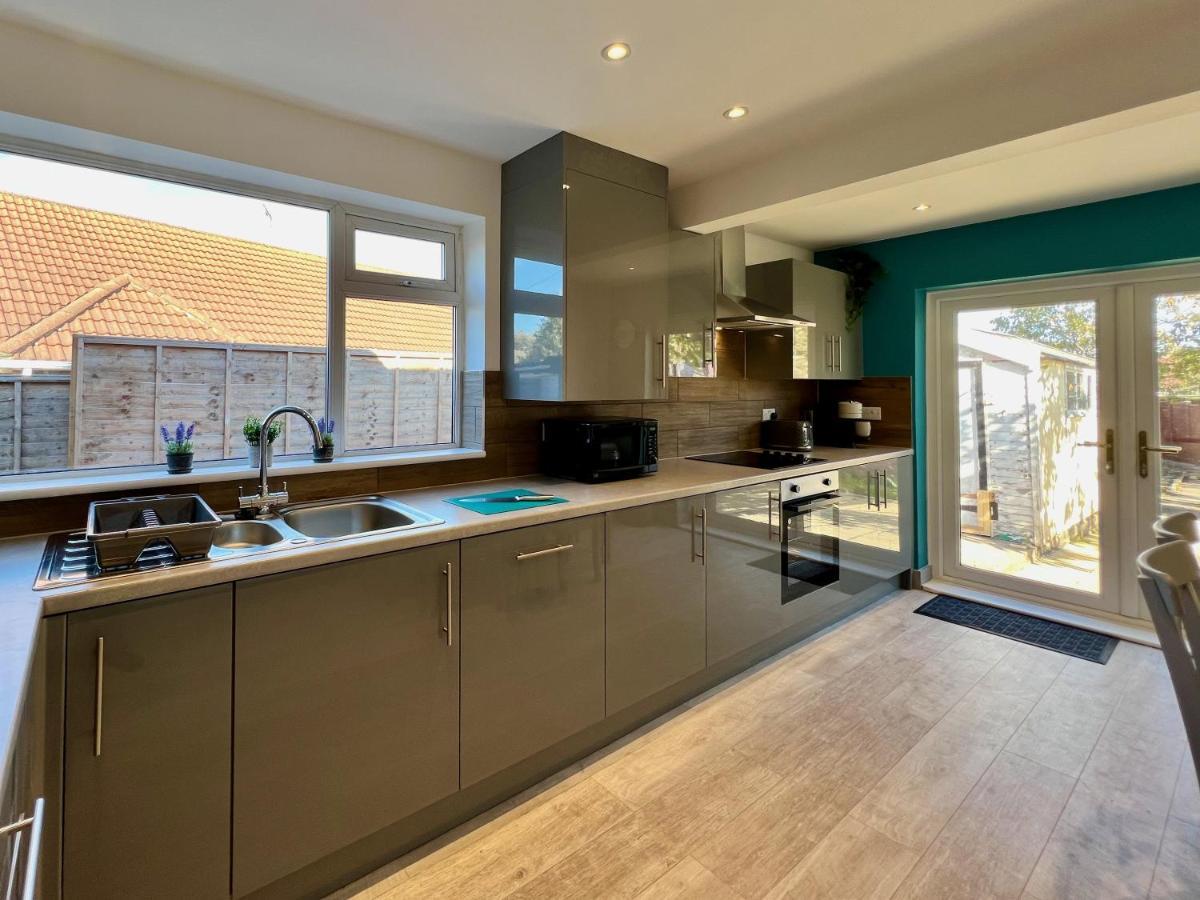 Curzon House One - Great For Contractors Or Family Holidays Cleethorpes Esterno foto