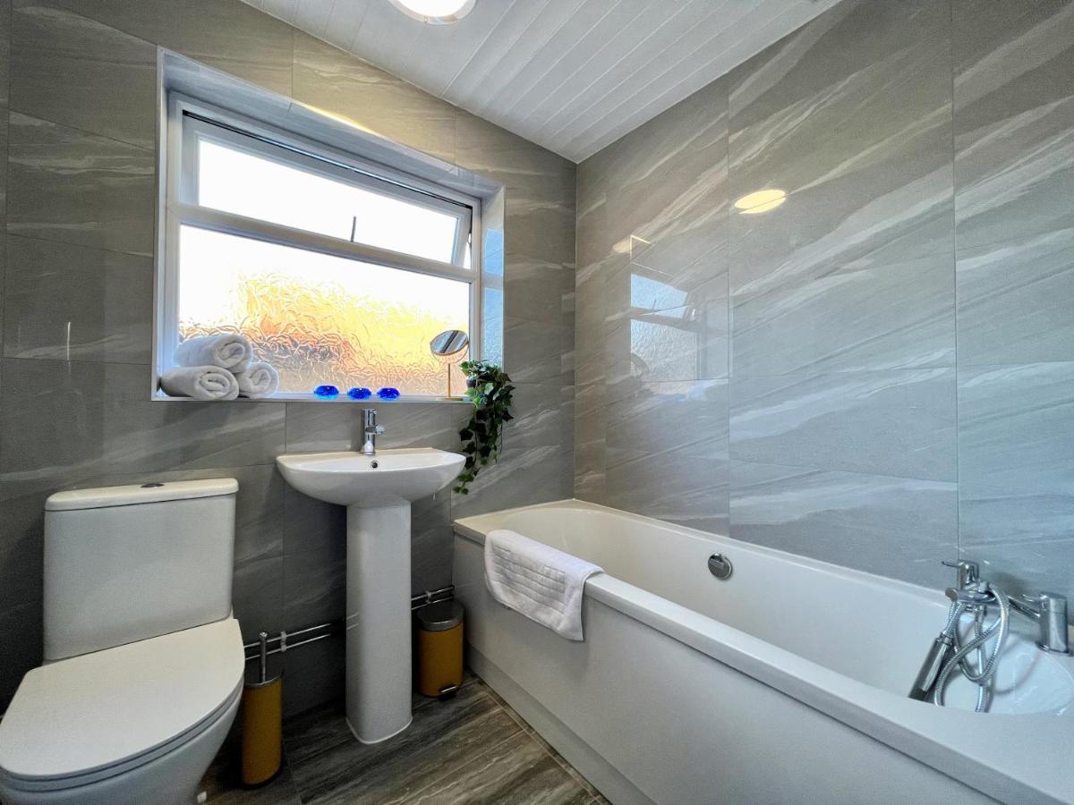 Curzon House One - Great For Contractors Or Family Holidays Cleethorpes Esterno foto
